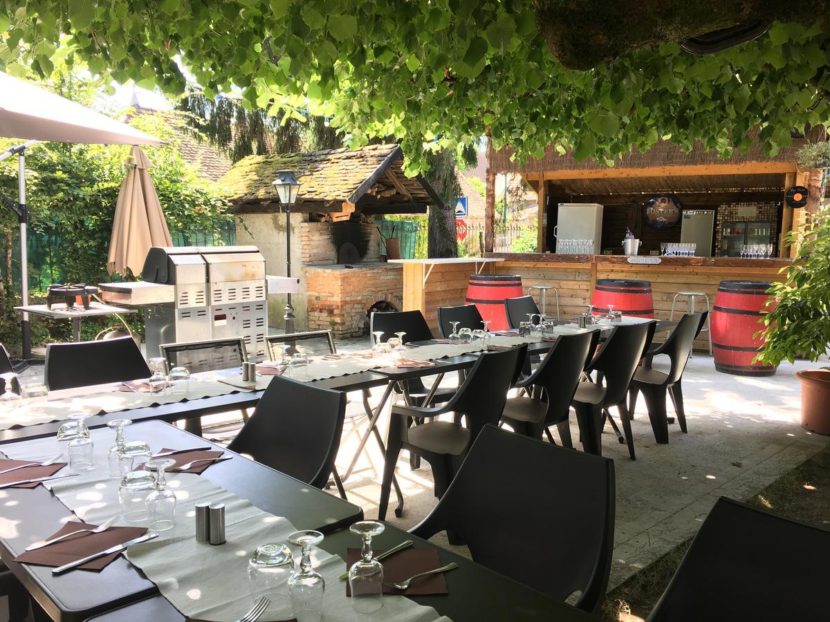 乐瑞迪斯维普斯酒店 Les Avenières 外观 照片
