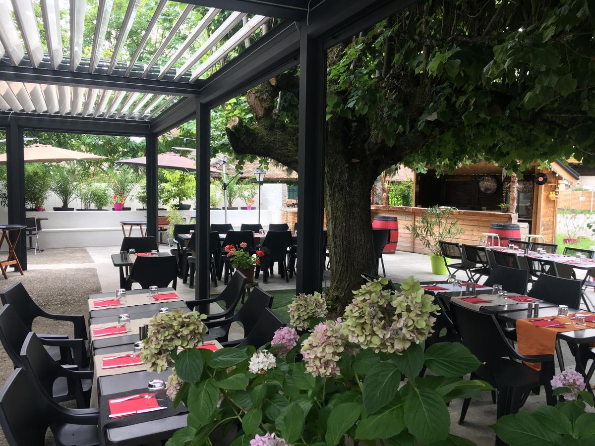 乐瑞迪斯维普斯酒店 Les Avenières 外观 照片
