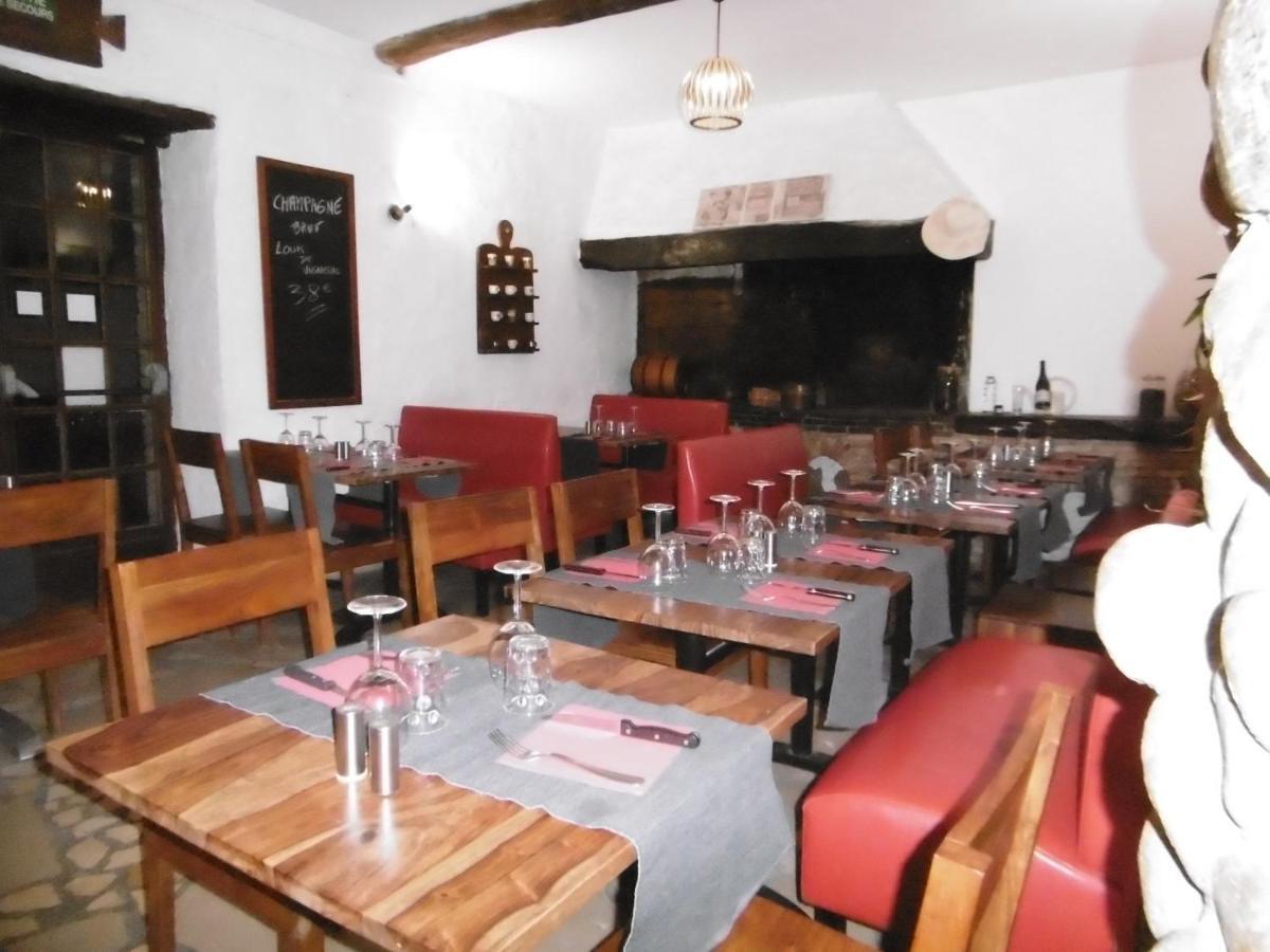 乐瑞迪斯维普斯酒店 Les Avenières 外观 照片
